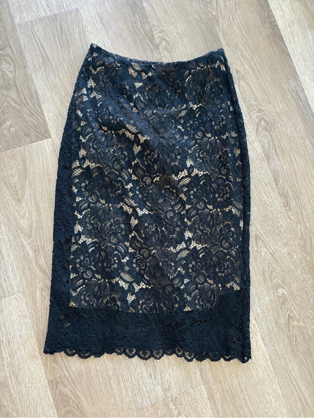 L'AGENCE Black Floral Lace Pencil Skirt